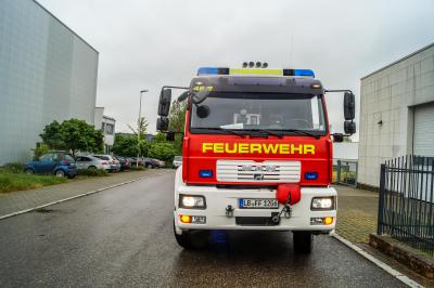 Freiberg a.N.: Abgerissene Starkstromleitung fuehrt zu Feuerwehreinsatz